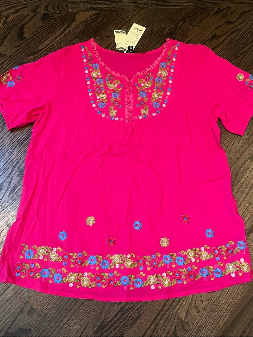 Love Bright Pink Embroidered Short Sleeve Tunic Top NWT size XXL